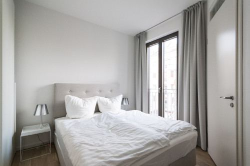 Cosy apartment with charming bay close to Friedrichstraße