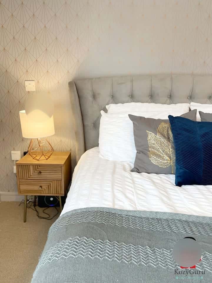 2BR 2 BathroomsI Modern Apartment with Big Balcony I Hale Barns I Restaurants, Café, Supermarket Downstairs I *Cheshire Apartments* - Gallery - 7