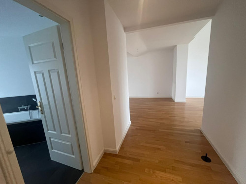 Women Only | Furnished Room in High-Quality Maisonette near Bergmannkiez