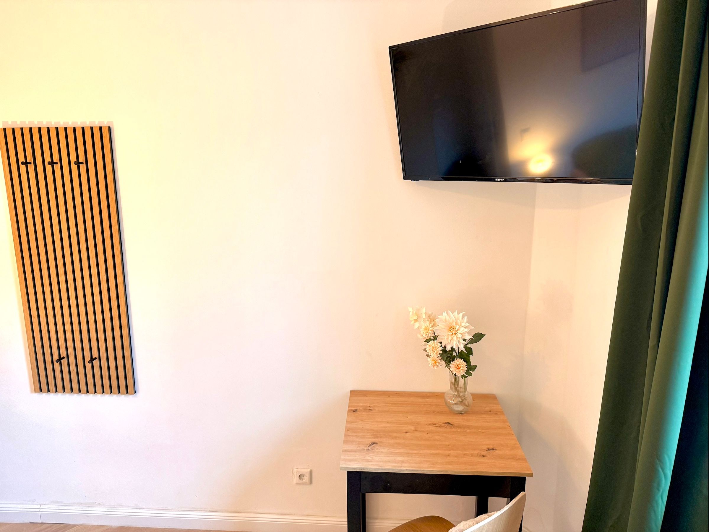 Quiet And Spacious Home - 6
