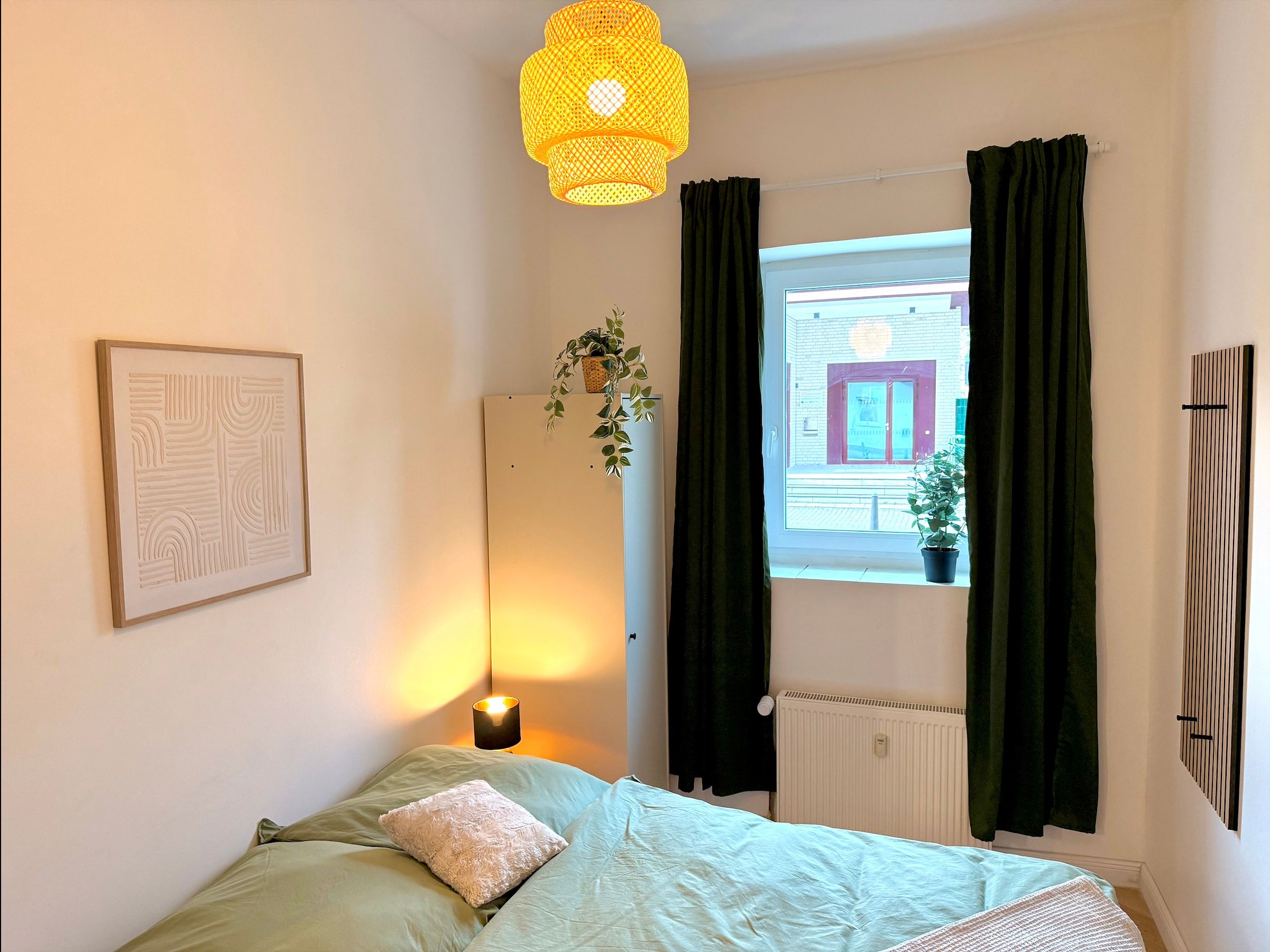 Quiet And Spacious Home - 13