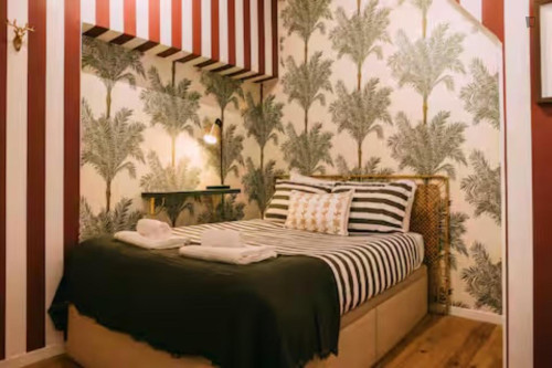 Captivating 1 Bedroom Apartment close to ISPA University