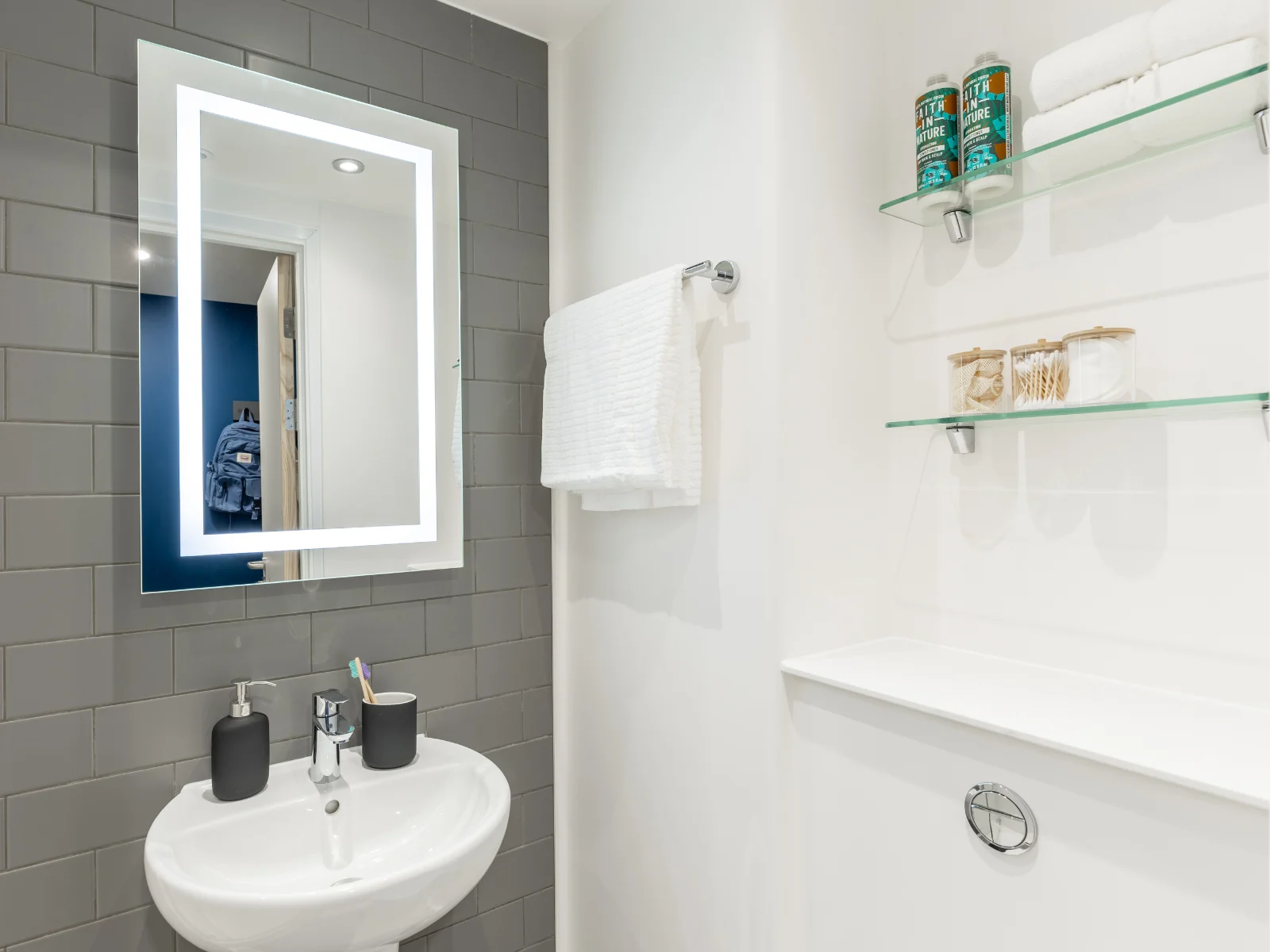 Deluxe Loft En Suite - 4