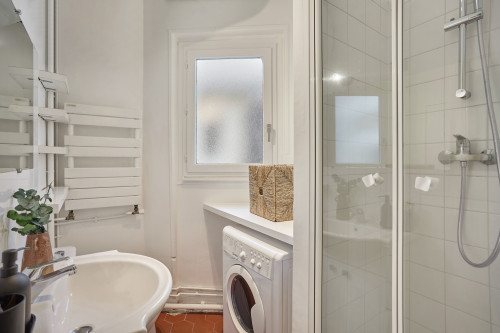 Pavel - 1 bedroom apartment near the Eiffel Tower