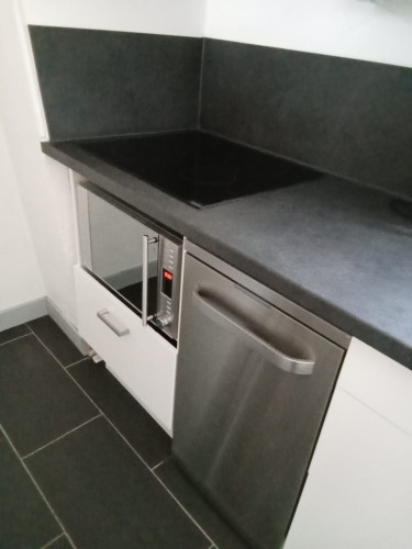 Pavel - 1 bedroom apartment near the Eiffel Tower