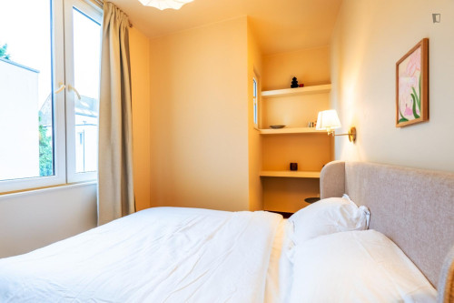 Pleasant double bedroom in Seefhoek