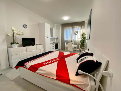 Monolocale Via Stendhal