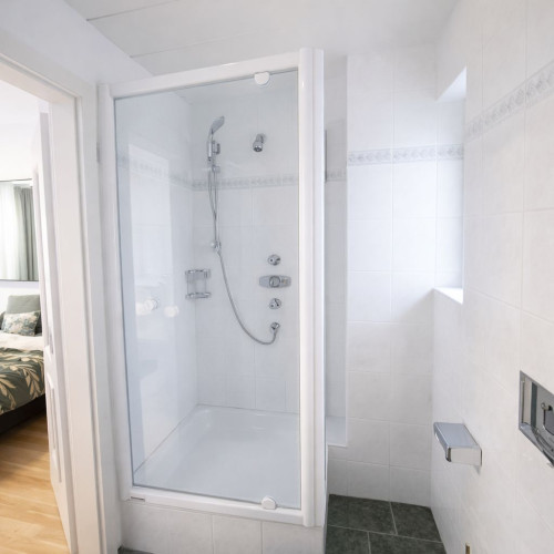 Spacious 5-room apartment in Munich-Pasing