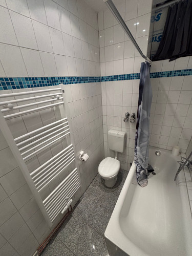 High celling flat right on the river in Mitte/Gesundbrunnen with loggia