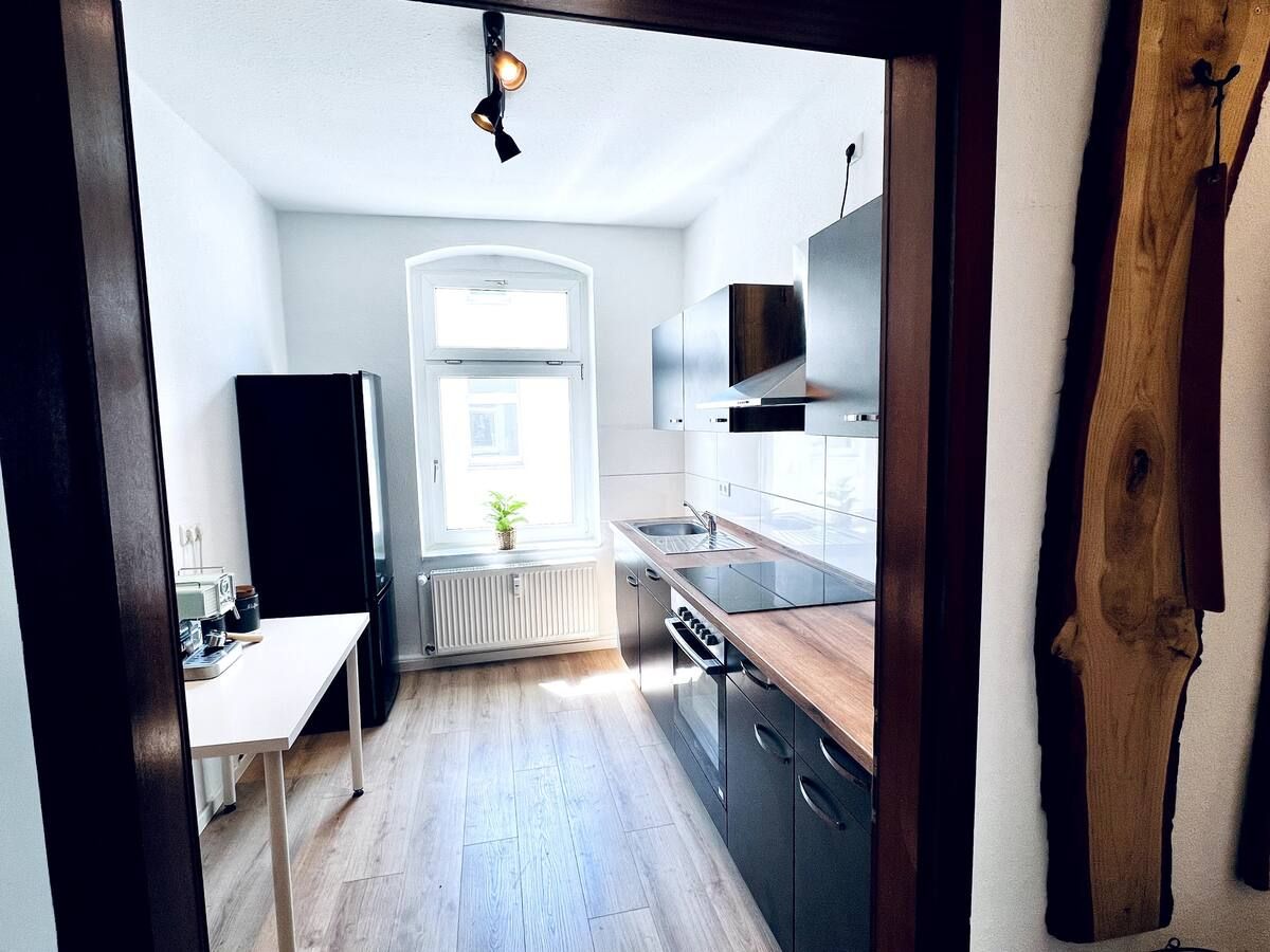 CASA COZY - 3-Room Apartment - Kitchen & SmartTV - Perfect For Groups, Families, And Business Travel - 3