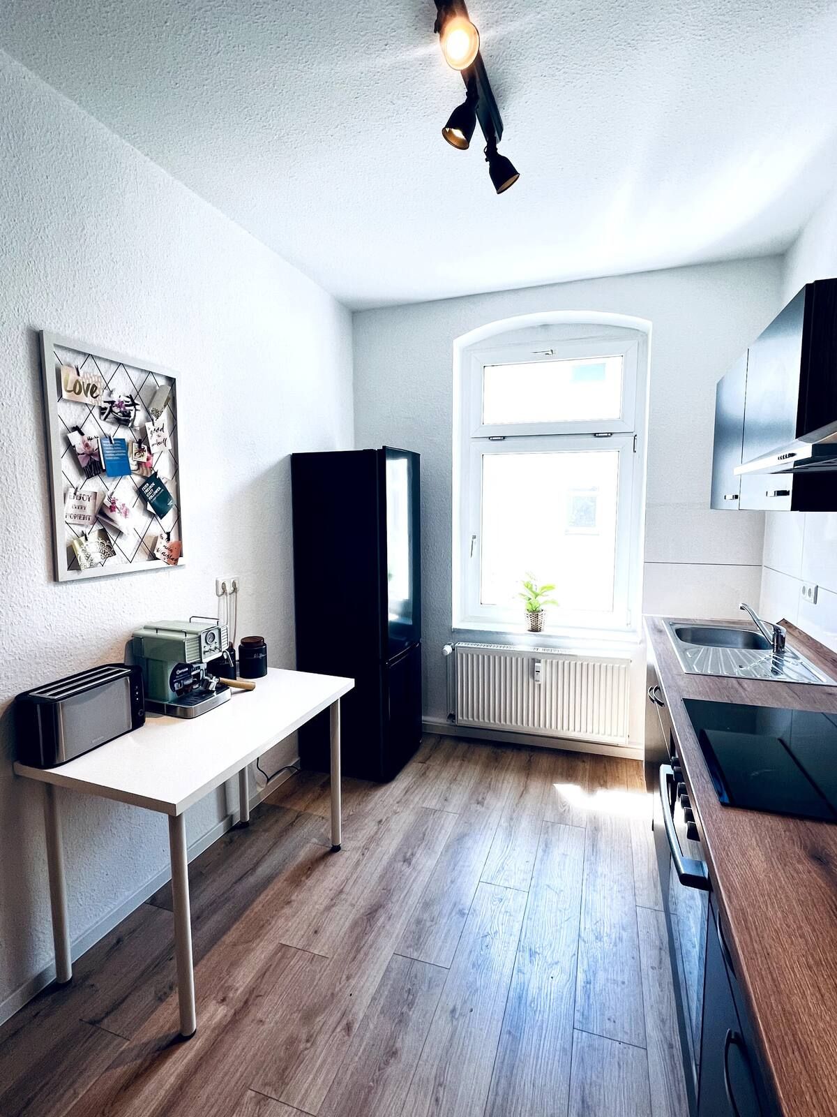 CASA COZY - 3-Room Apartment - Kitchen & SmartTV - Perfect For Groups, Families, And Business Travel - 5