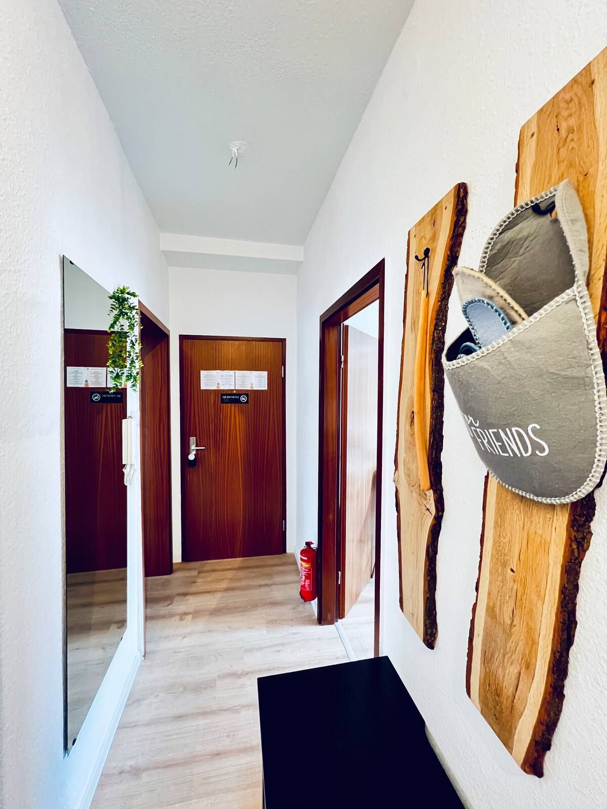 CASA COZY - 3-Room Apartment - Kitchen & SmartTV - Perfect For Groups, Families, And Business Travel - 11