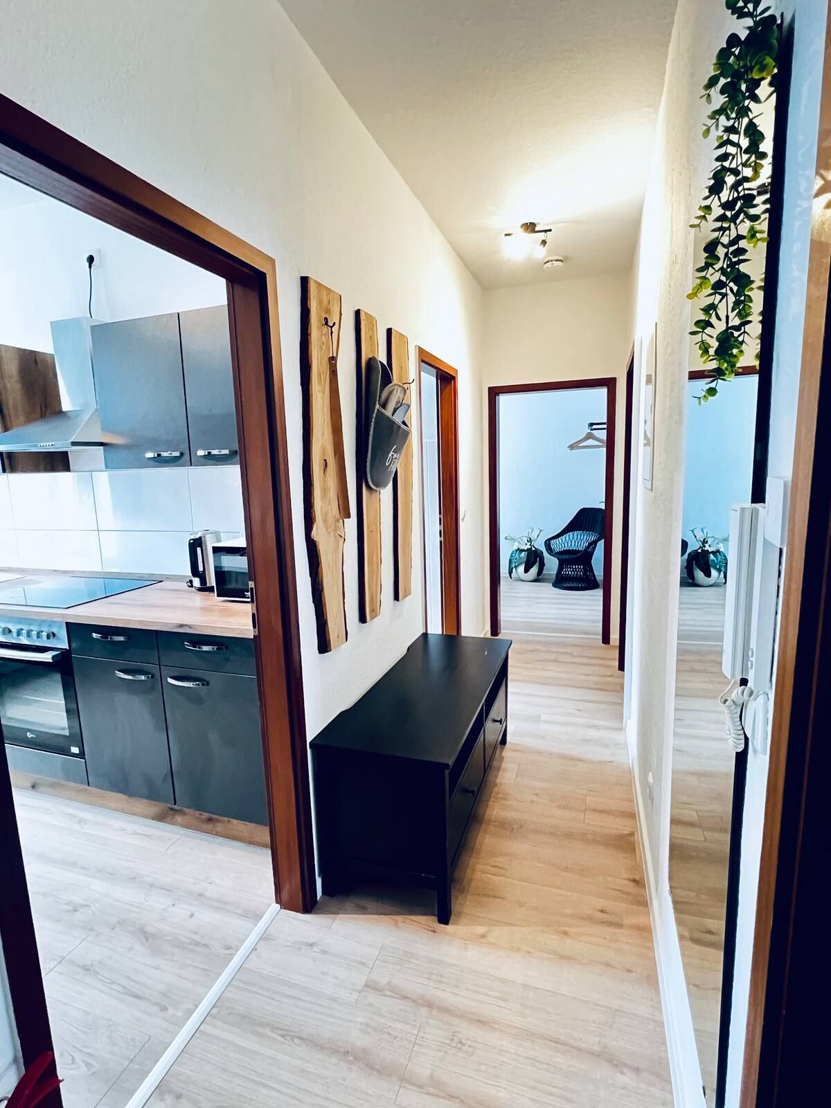 CASA COZY - 3-Room Apartment - Kitchen & SmartTV - Perfect For Groups, Families, And Business Travel - 10