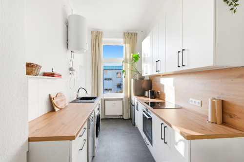 Calm City Studio with Green Spaces Nearby