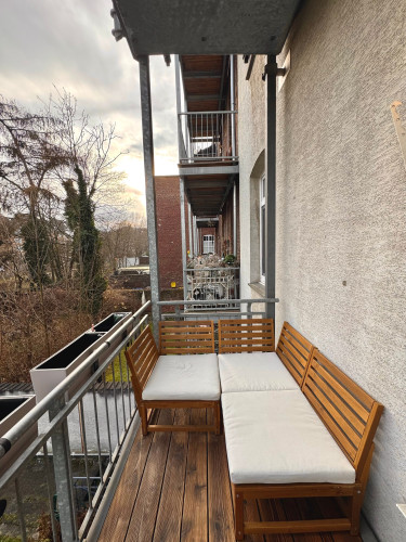 Exclusively renovated classic apartment with balcony near Bilk S-Bahn