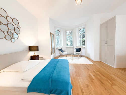 Stunning 2 BR across the Kurpark