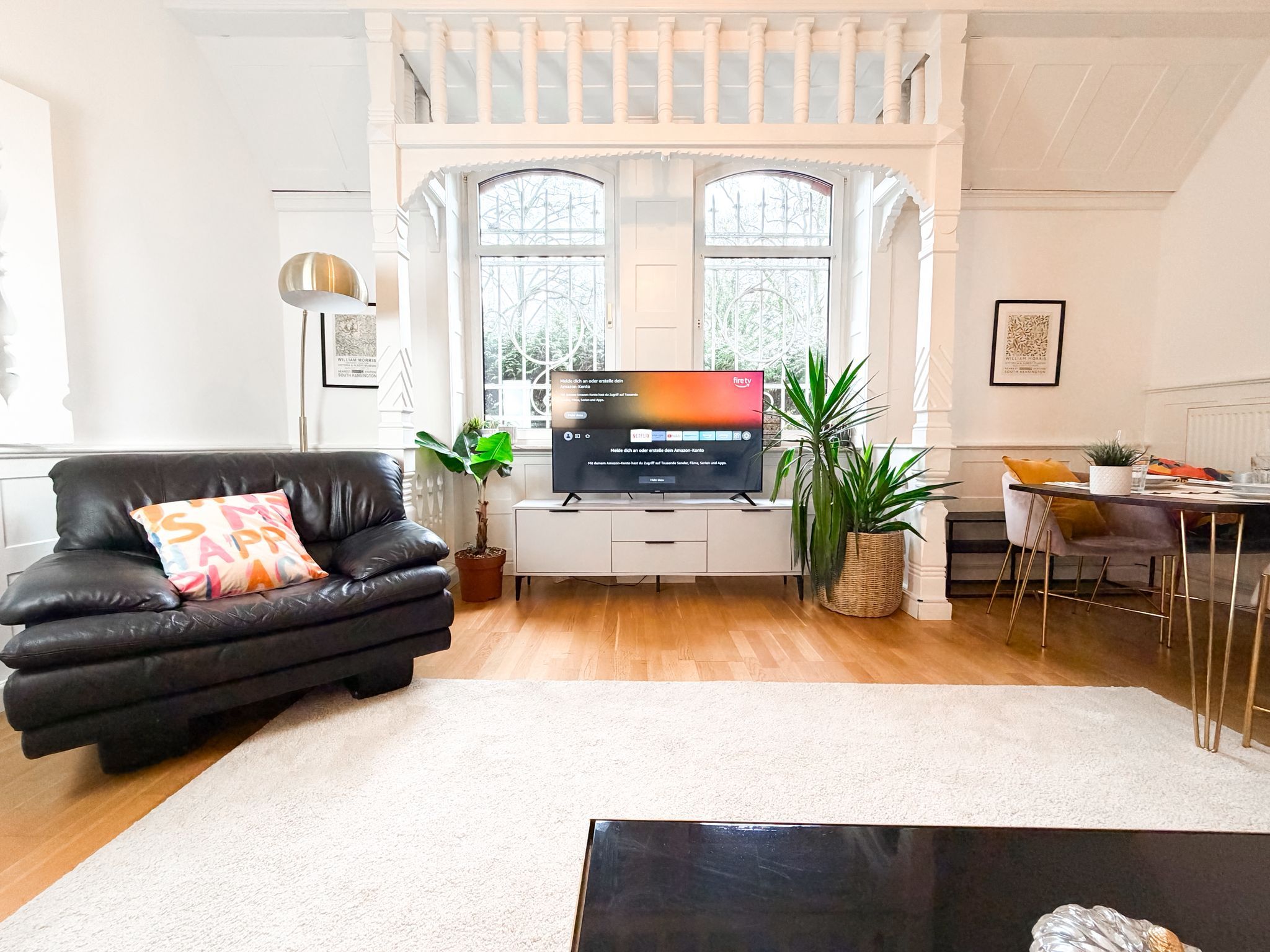 Stunning 2 BR Across The Kurpark - Stunning 2 BR across the Kurpark - Gallery - 10