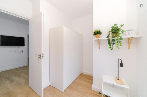 Attractive single bedroom with balcony