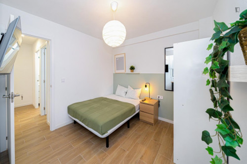 Cozy single bedroom  - Gallery -  5