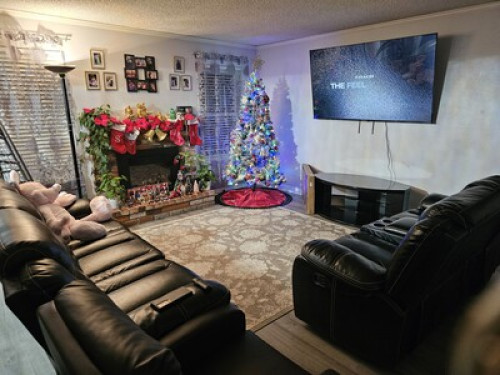 Furnished bedroom, TV and free wifi