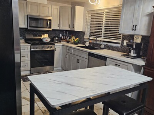 Furnished bedroom, TV and free wifi  - Gallery -  5