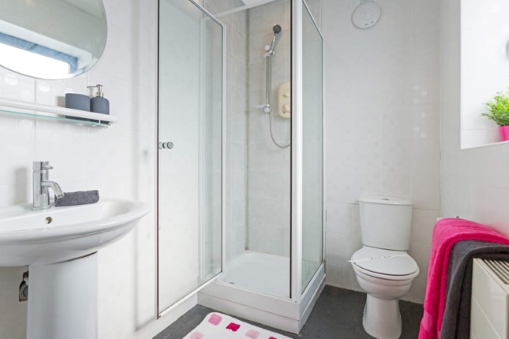  4 Beds, 4 Baths  -  563 Meanwood Road  - Gallery -  15