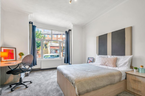 7 The Village Street