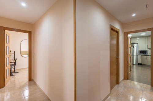 Very nice double bedroom in Camino de Ronda