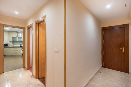 Very nice double bedroom in Camino de Ronda