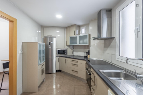 Very nice double bedroom in Camino de Ronda