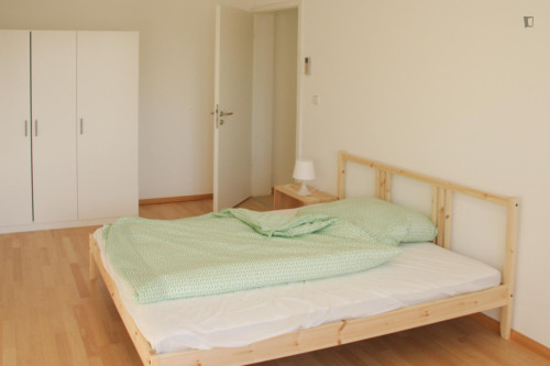 Appealing double bedroom in Tempelhof