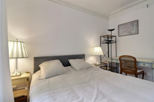 Excellent 1-bedroom apartment in Auteuil