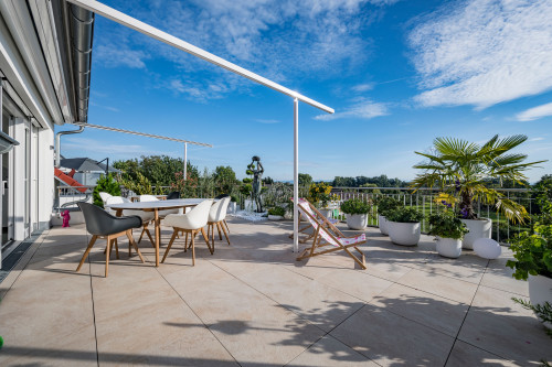Modern Maisonette with Large Terrace near Lake Constance – Ideal for Business Professionals