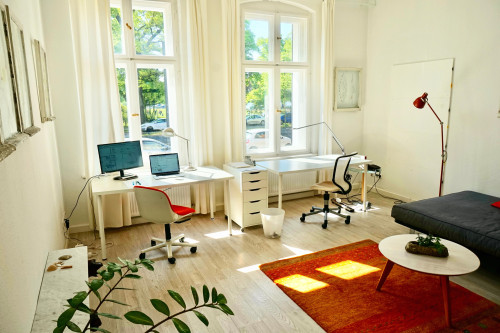 Stylish Furnished Apartment near Glienicker Bridge – Berliner Vorstadt, Potsdam