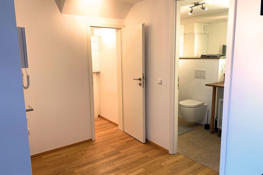 All Inclusive In The Centre: 1,5 Rooms With Complete Equipment Between Karlsplatz And Sendinger Tor - 1