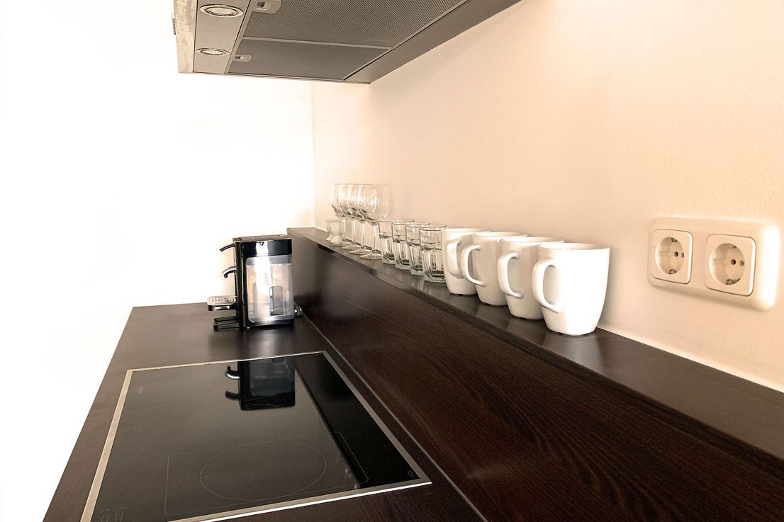 All Inclusive In The Centre: 1,5 Rooms With Complete Equipment Between Karlsplatz And Sendinger Tor - 9