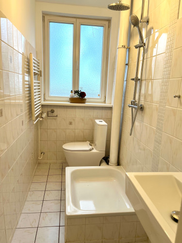 Fully-Furnished, Warm, Spacious, Light-Flooded, First-Occupancy Apartment in Schmargendorf