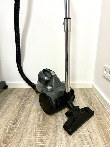 Fully-Furnished, Warm, Spacious, Light-Flooded, First-Occupancy Apartment in Schmargendorf