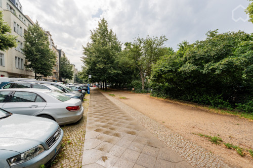 Modern 44 sqm Studio with High-Speed WiFi & Smart TV – Cozy & Beautiful!