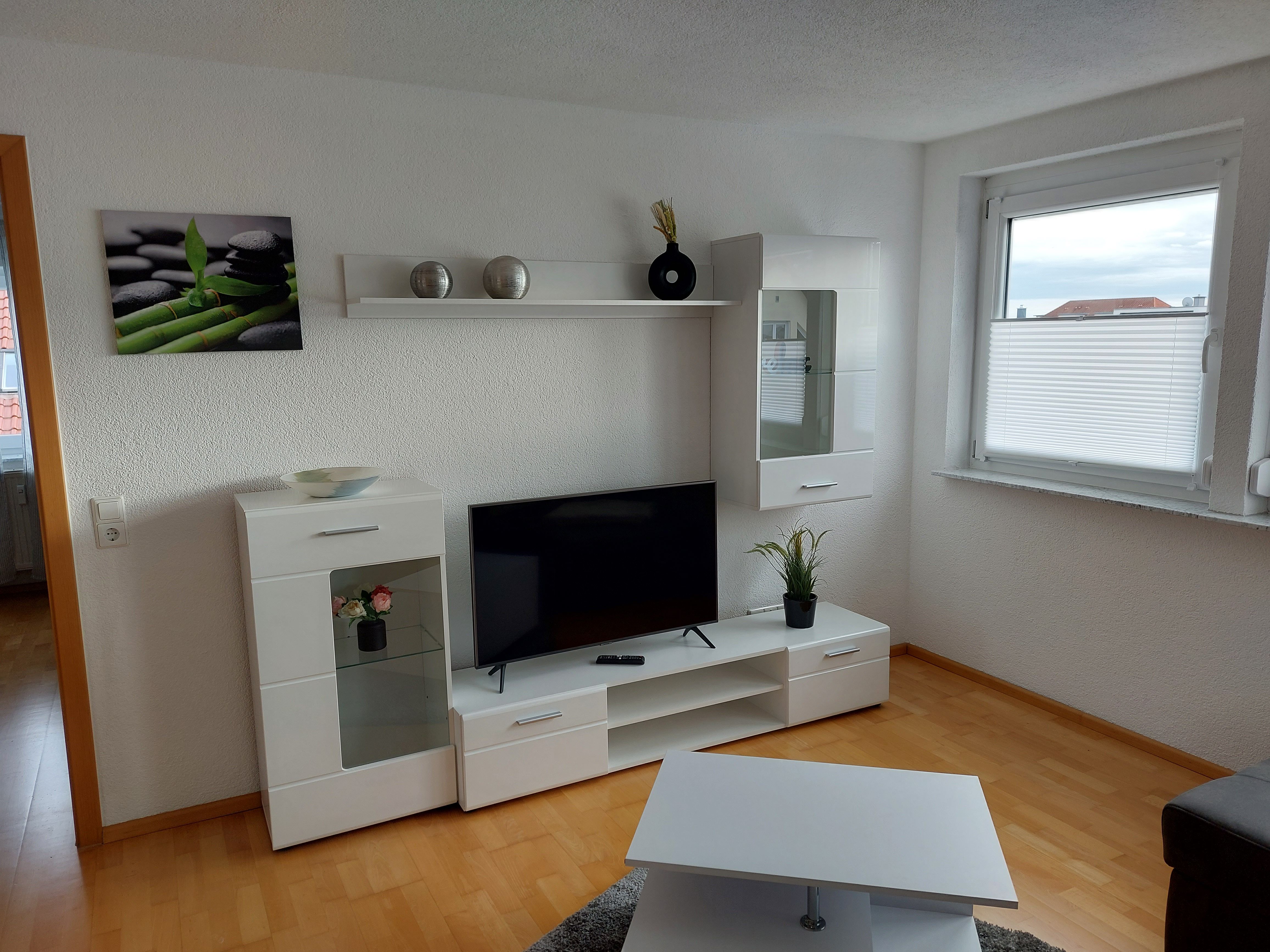  Fully Furnished 2-Room Apartment In Ulm-Böfingen, Property With A Caretaker And Building-Maintenance  -  Fully furnished 2-room apartment in Ulm-Böfingen, property with a caretaker and building-maintenance.  - Gallery -  14