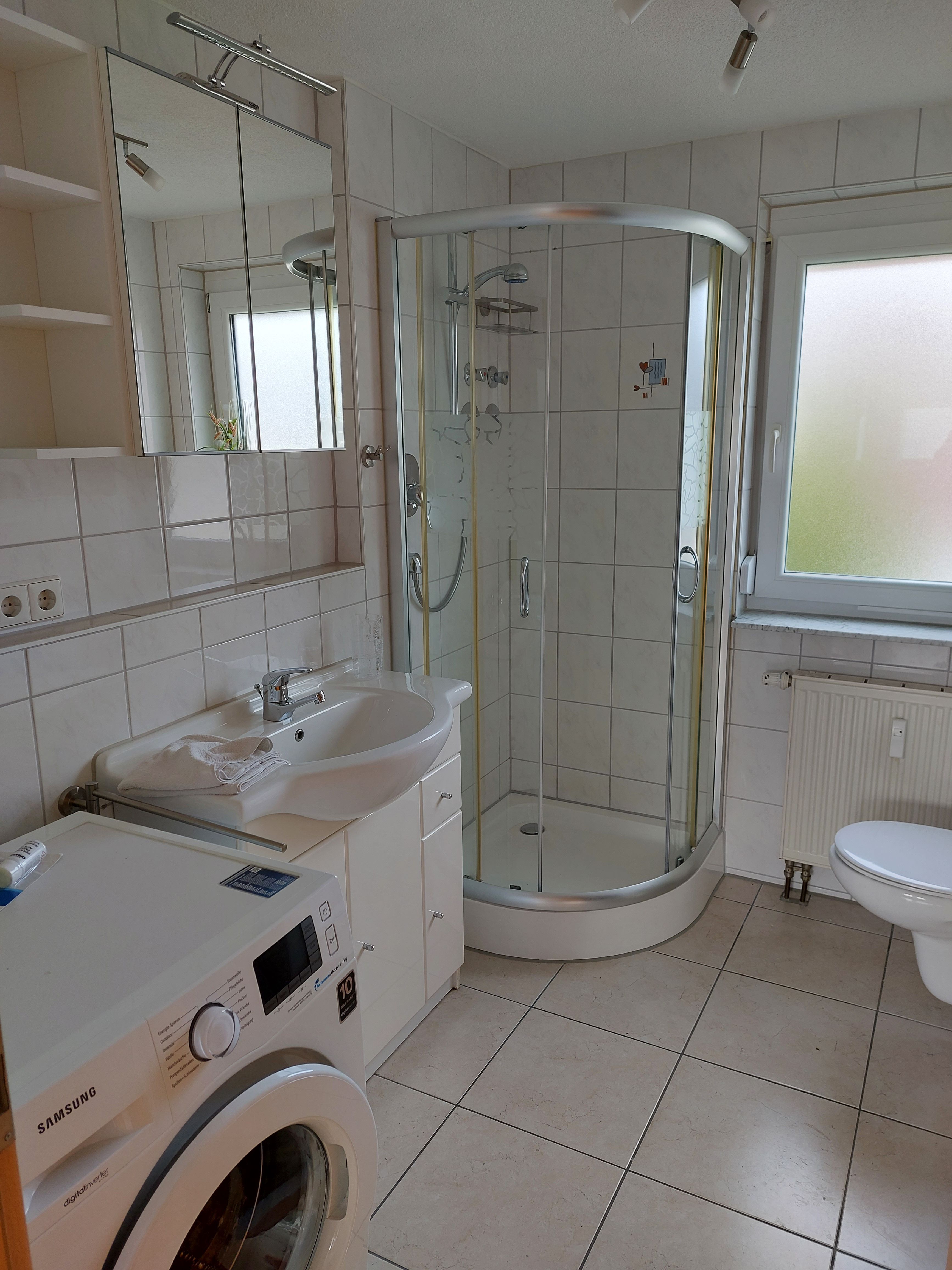  Fully Furnished 2-Room Apartment In Ulm-Böfingen, Property With A Caretaker And Building-Maintenance  -  Fully furnished 2-room apartment in Ulm-Böfingen, property with a caretaker and building-maintenance.  - Gallery -  5