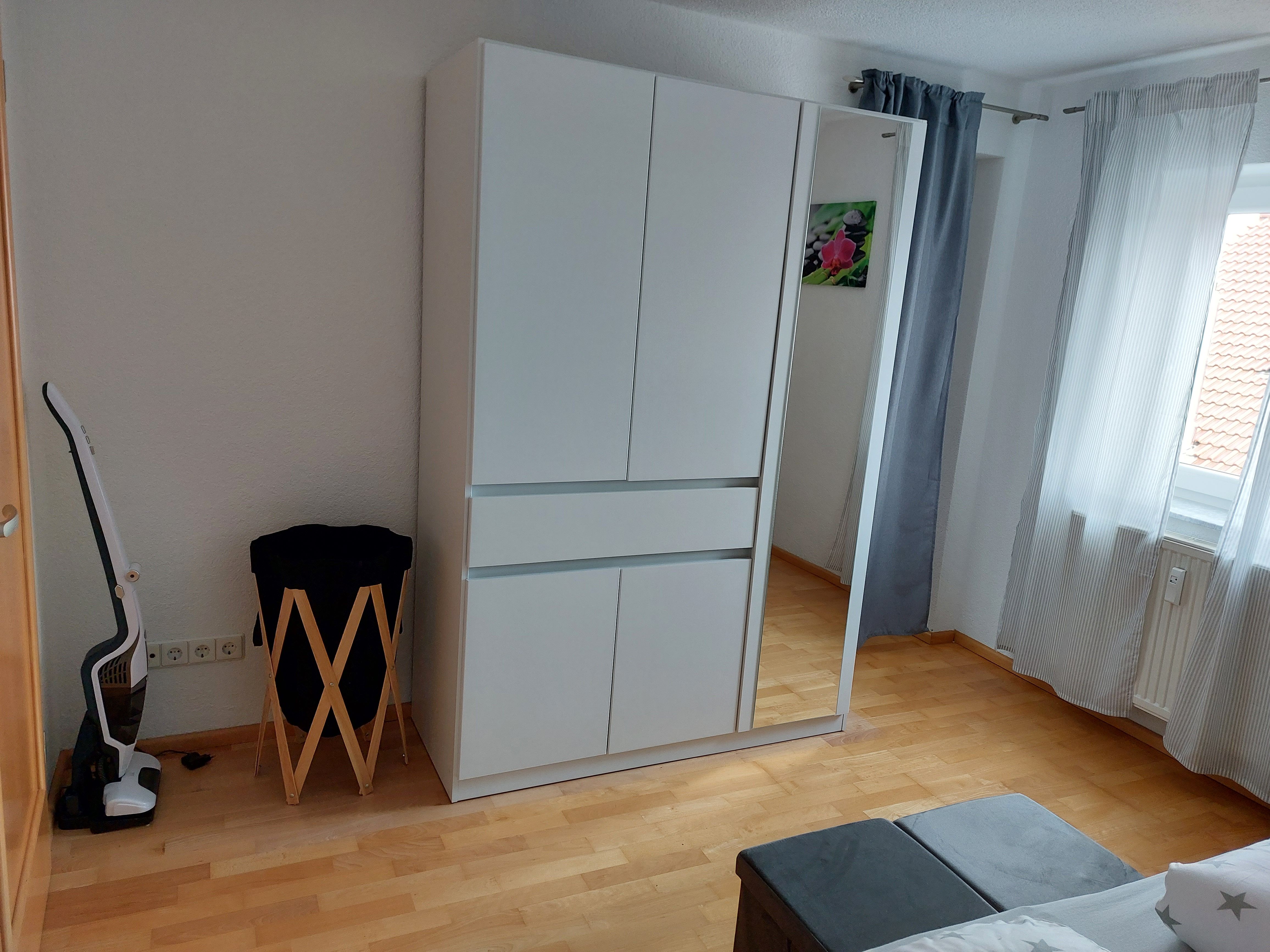  Fully Furnished 2-Room Apartment In Ulm-Böfingen, Property With A Caretaker And Building-Maintenance  -  Fully furnished 2-room apartment in Ulm-Böfingen, property with a caretaker and building-maintenance.  - Gallery -  6