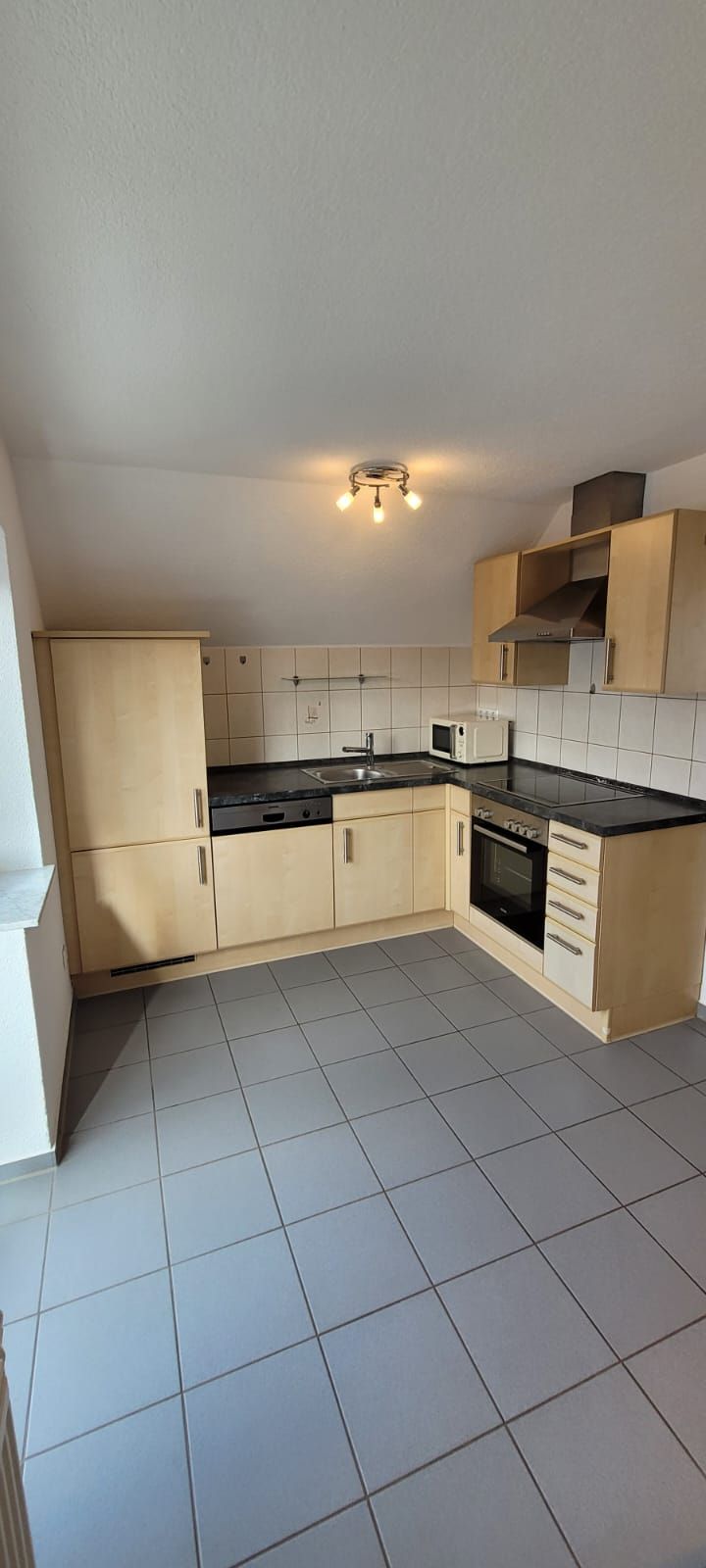  Fully Furnished 2-Room Apartment In Ulm-Böfingen, Property With A Caretaker And Building-Maintenance  -  Fully furnished 2-room apartment in Ulm-Böfingen, property with a caretaker and building-maintenance.  - Gallery -  11