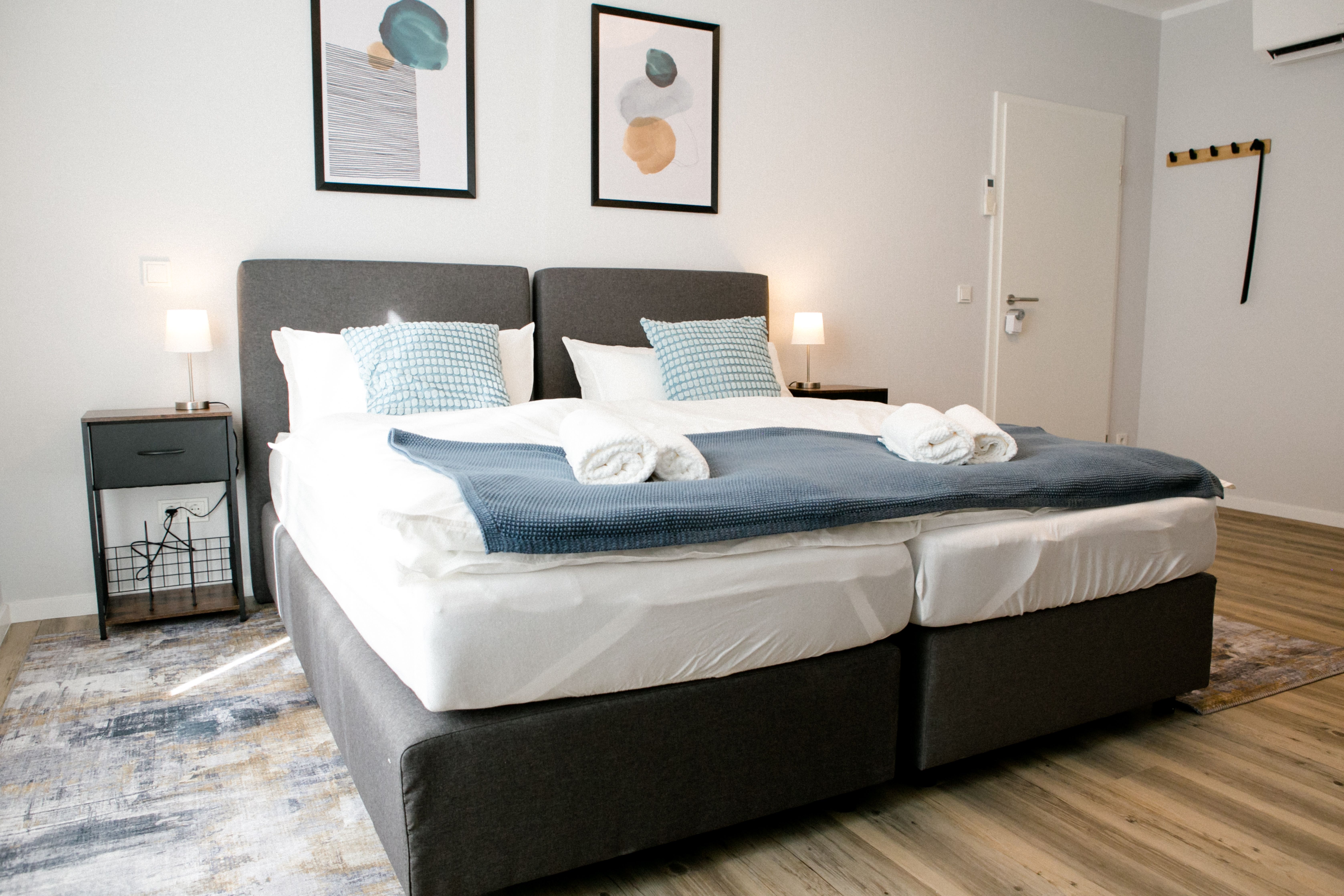  Charming & Modern Apartment With Retro Touch – Fully Equipped & Quietly Located  -  Charming & Modern Apartment with Retro Touch – Fully Equipped & Quietly Located  - Gallery -  31
