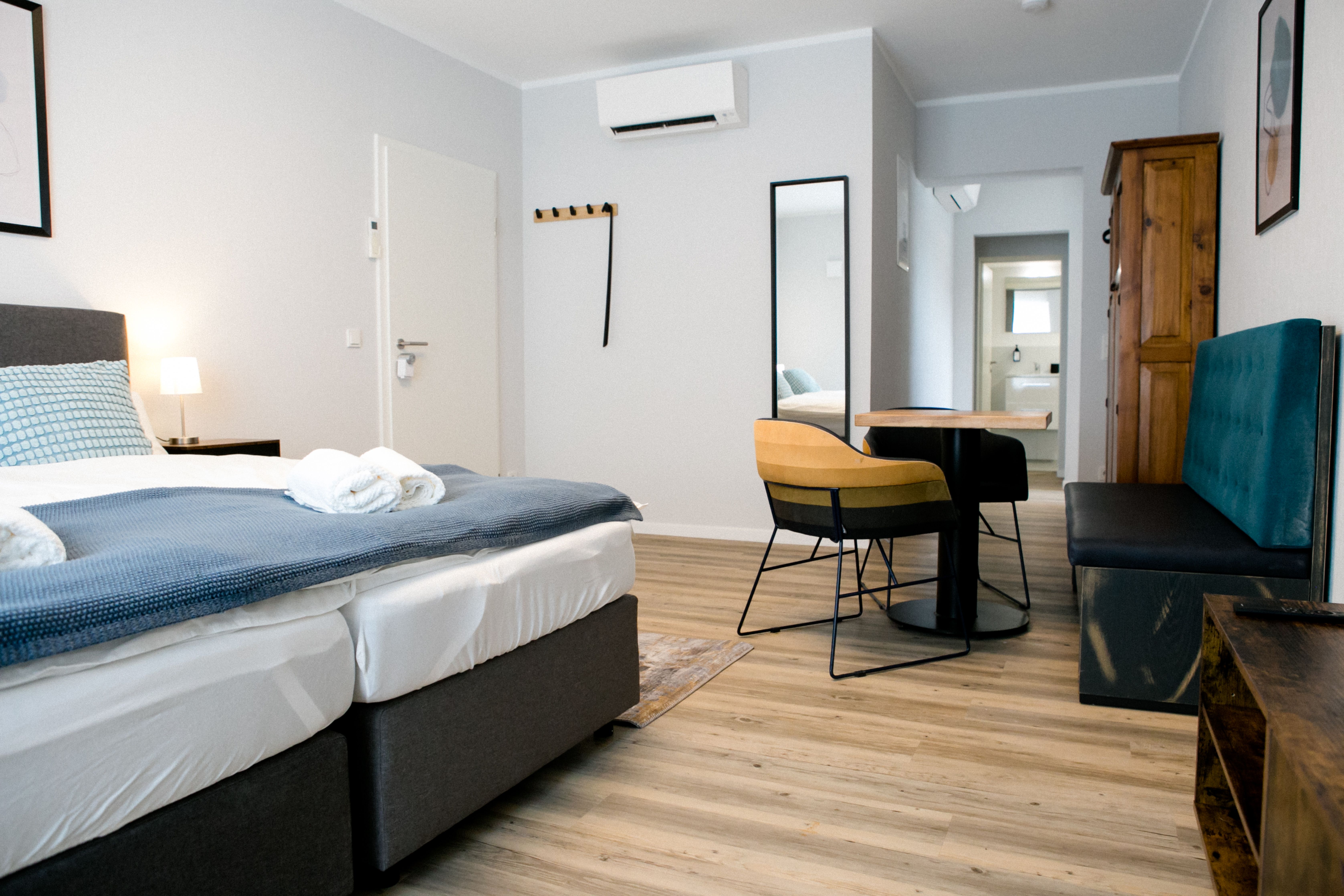  Charming & Modern Apartment With Retro Touch – Fully Equipped & Quietly Located  -  Charming & Modern Apartment with Retro Touch – Fully Equipped & Quietly Located  - Gallery -  27