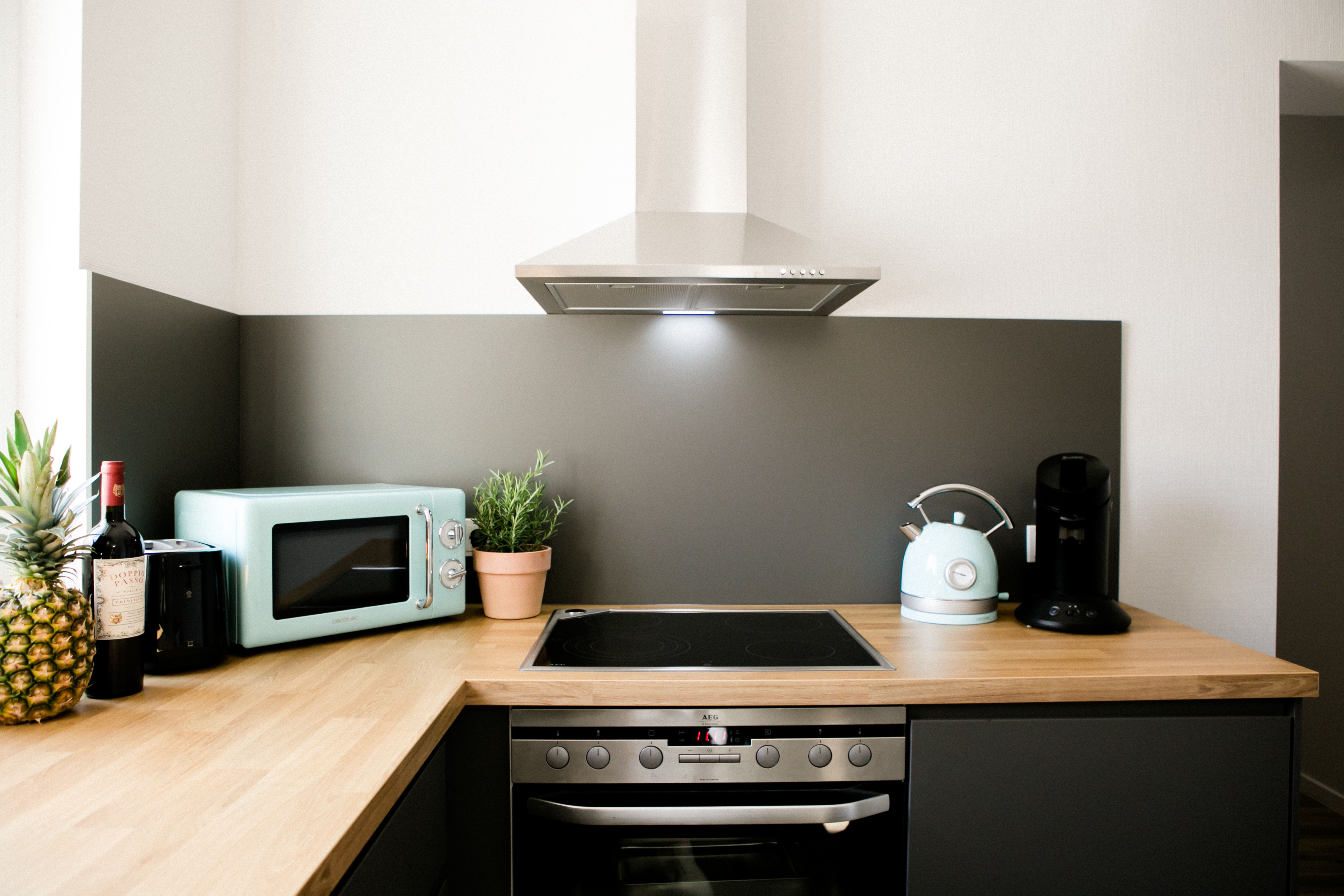  Charming & Modern Apartment With Retro Touch – Fully Equipped & Quietly Located  -  Charming & Modern Apartment with Retro Touch – Fully Equipped & Quietly Located  - Gallery -  21