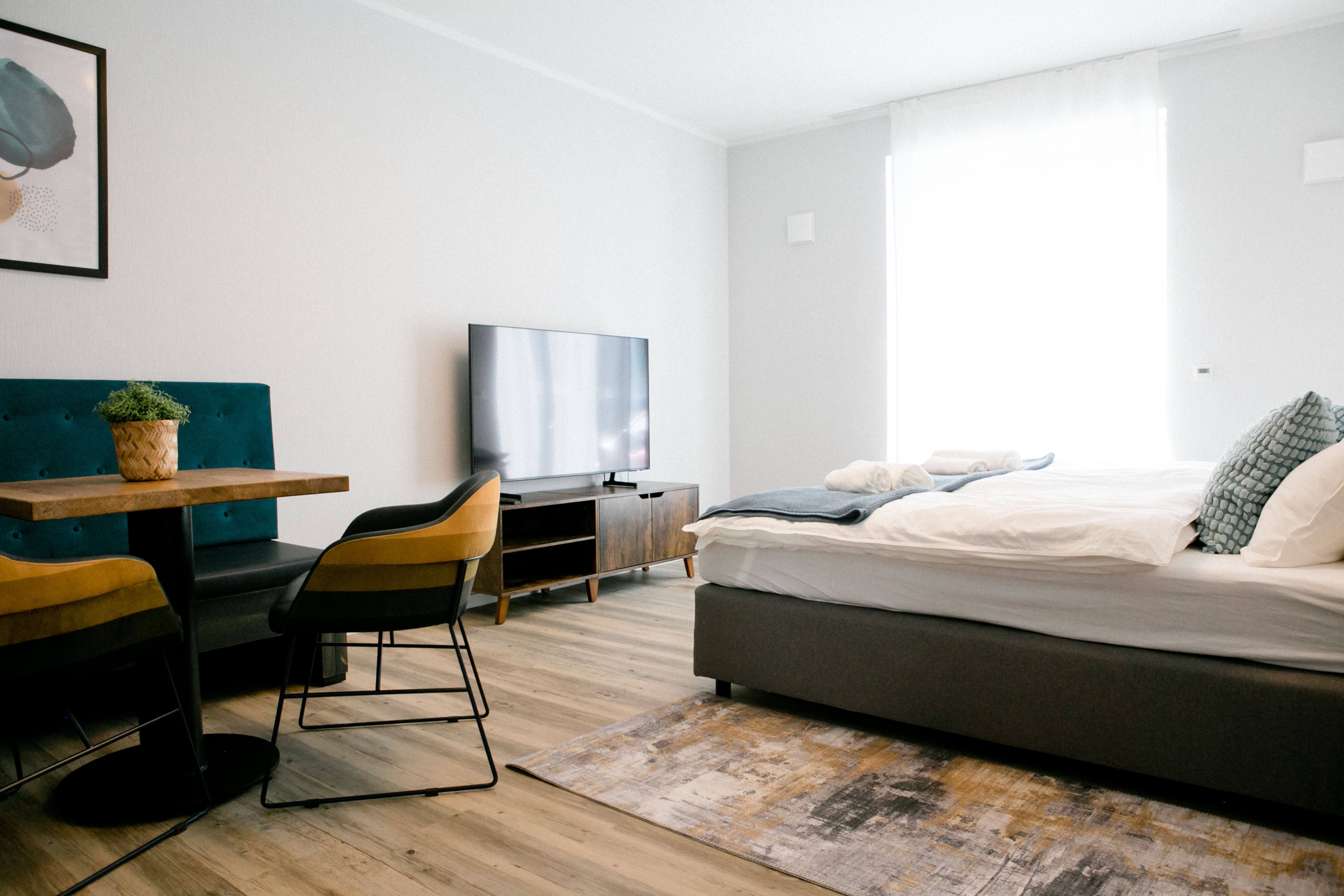  Charming & Modern Apartment With Retro Touch – Fully Equipped & Quietly Located  -  Charming & Modern Apartment with Retro Touch – Fully Equipped & Quietly Located  - Gallery -  29