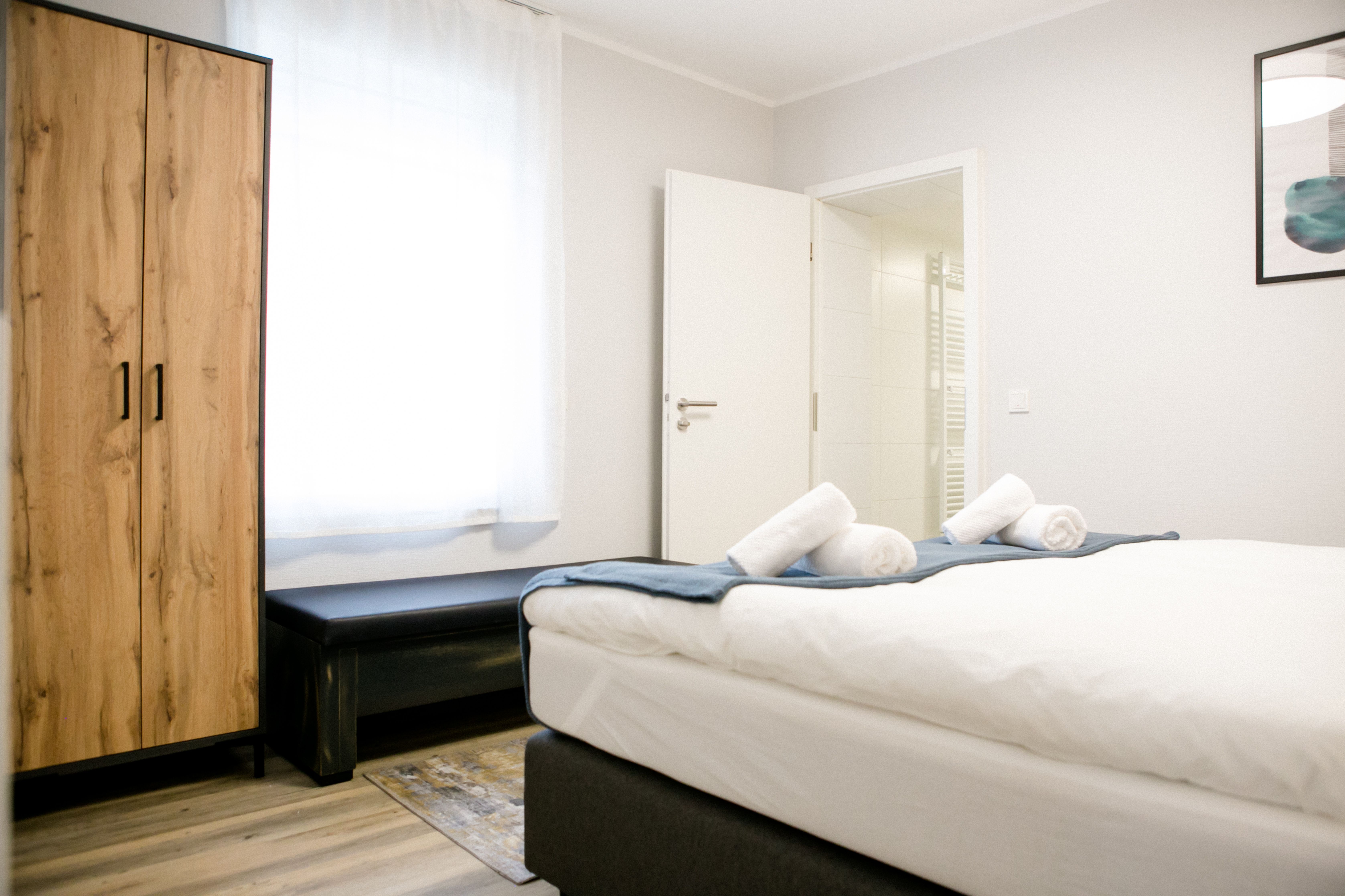 Elegant & Bright Apartment With Balcony – Fully Equipped & Central - 10