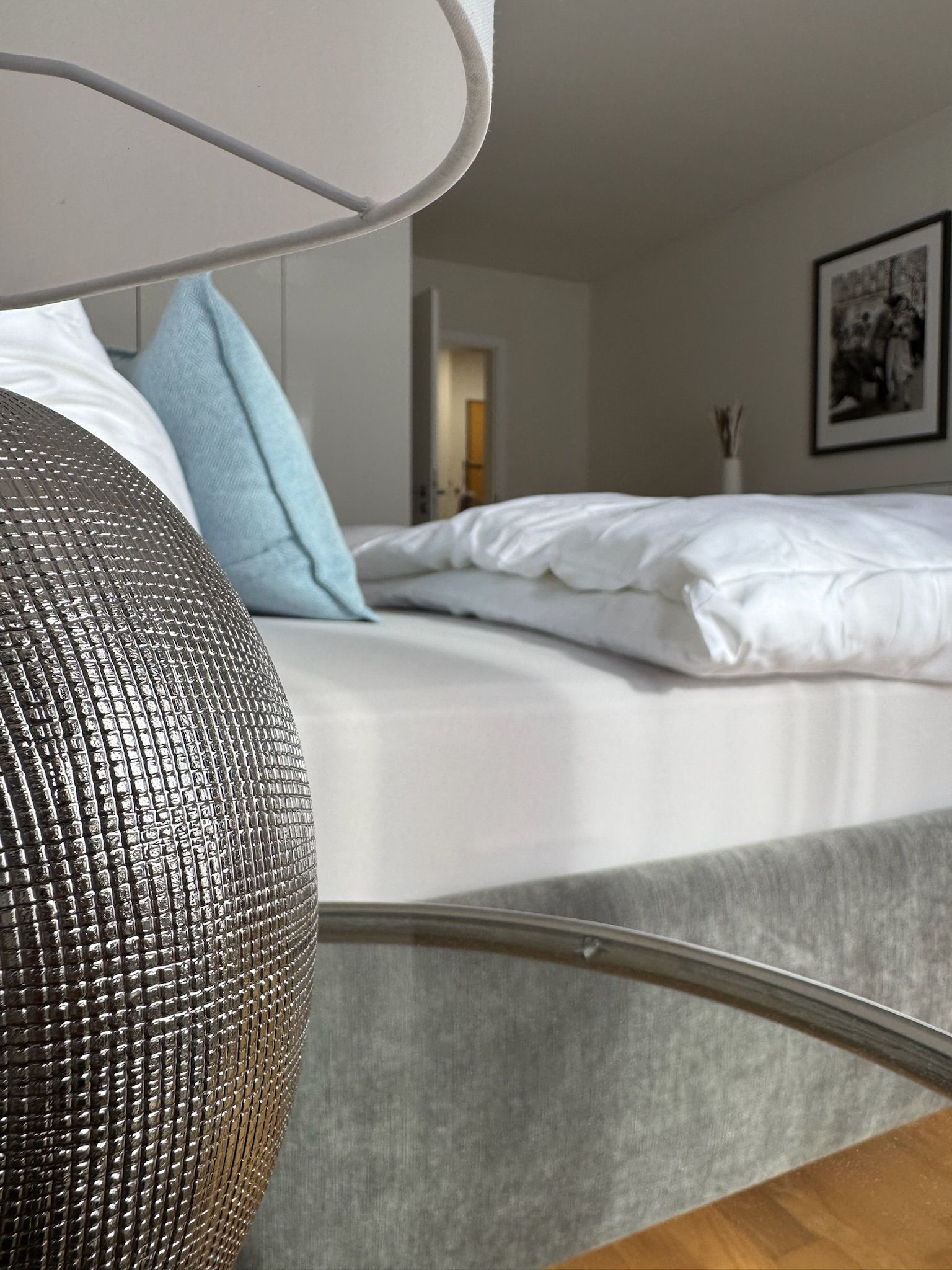 Exclusive Temporary Living – Newly Renovated And Furnished 2-Room Apartment With Two Balconies & Und - Exclusive temporary living – newly renovated and furnished 2-room apartment with two balconies & underground parking in Dresden-Blasewitz - Gallery - 22