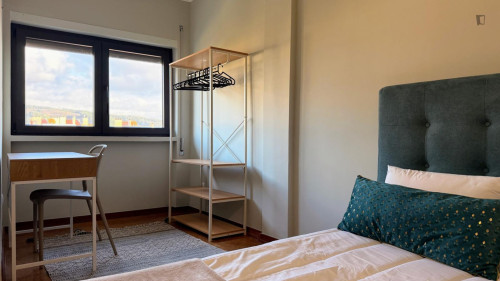Bright Double Bedroom close to Faculty of Economics